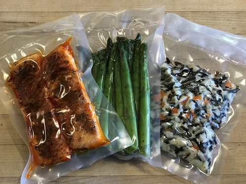 Vacuum sealed fresh food for delivery